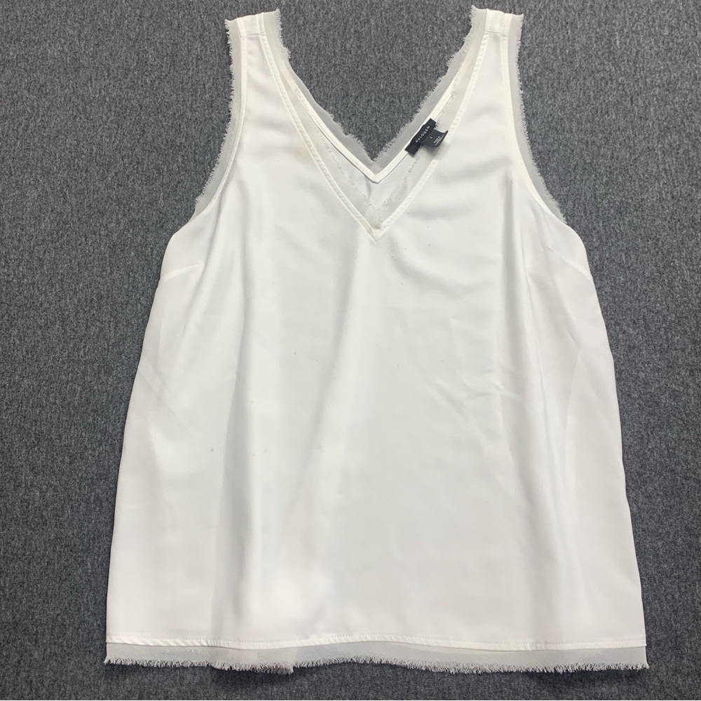 (STAINS) Halogen tank Women's White V-Neck Sleeveless Top